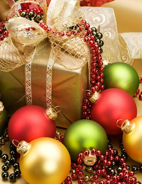 Celebrate Christmas with Some Fitable Furnitures