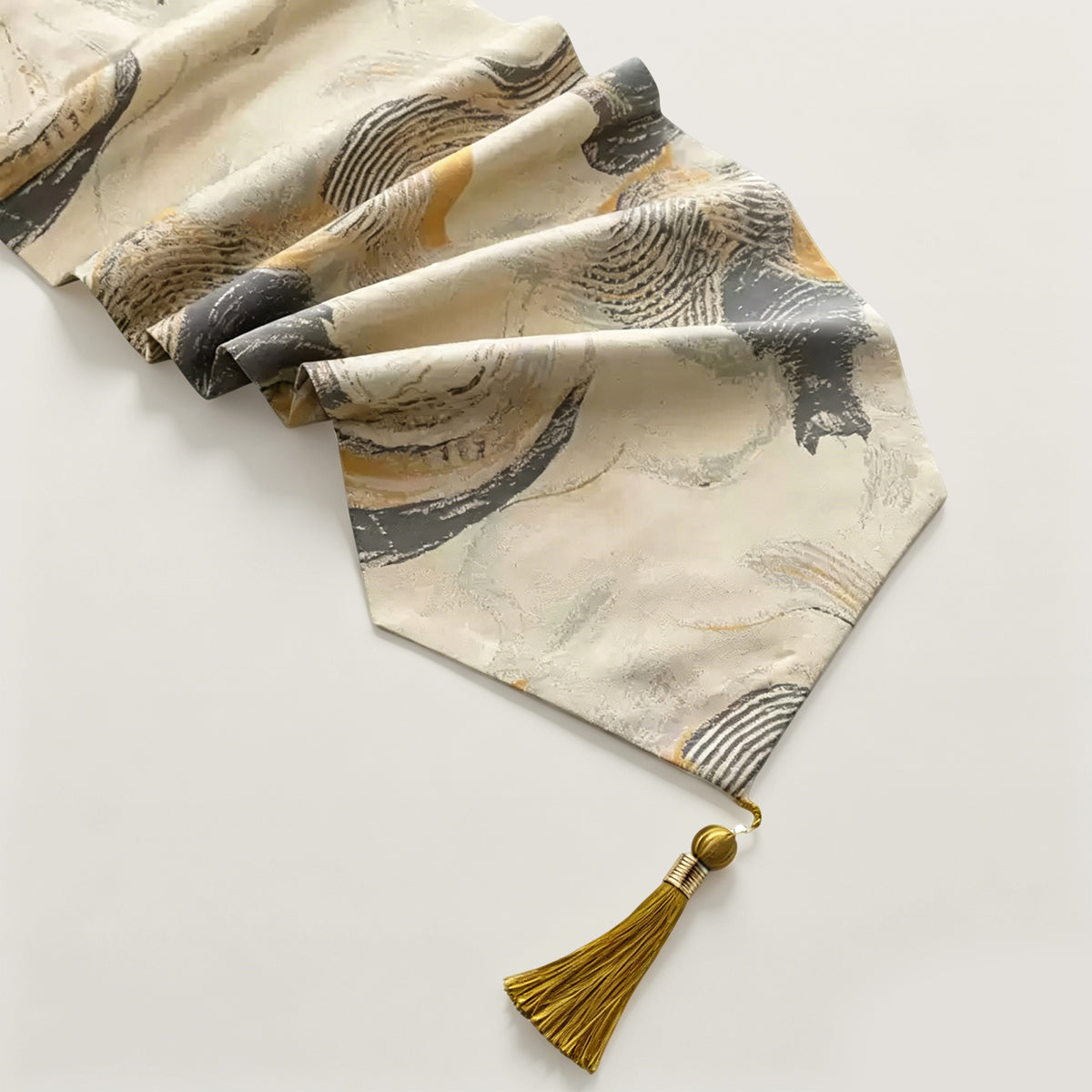 Classical Table Runner with Tassel and Luxury Jacquard Texture